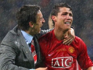曼联比赛延期到何时？赛程调整背后的考量与球迷的等待