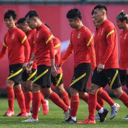中国足球队最新消息,归化球员名单更新,世预赛备战进入关键阶段 中国足球队最新消息,归化球员名单更新,世预赛备战进入关键阶段