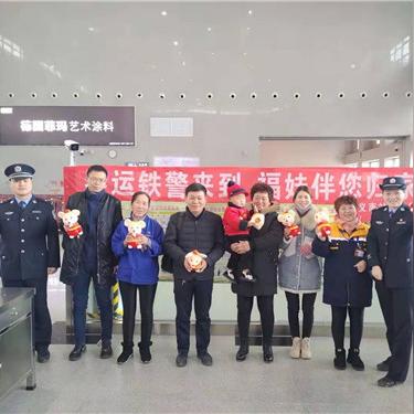 奥运福娃玩偶一套值多少钱，记忆、情怀与市场的交响