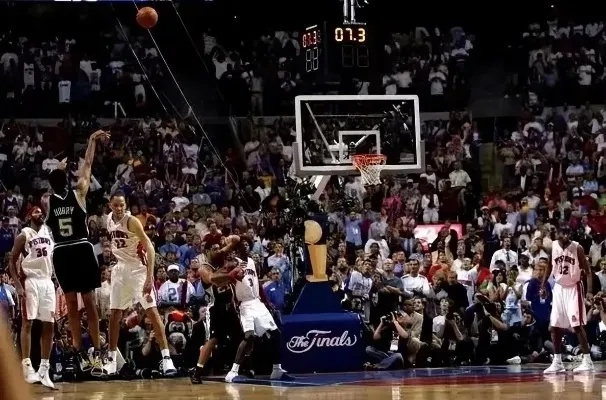 穿越时光的赛场，重温98年NBA录像中的经典瞬间